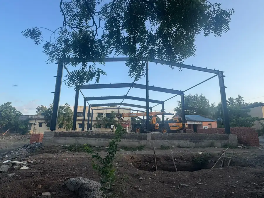 Row of erected portal frames for a new industrial unit